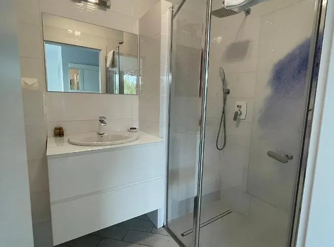 Lady - Victoria By Oneapartments ソポト