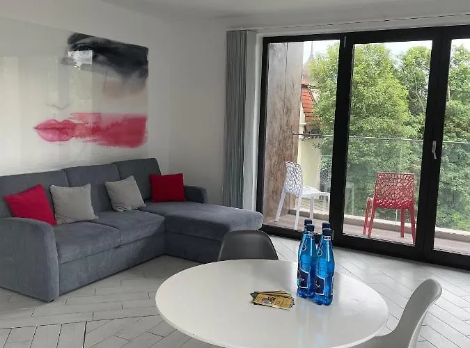 アパート Lady - Victoria By Oneapartments ソポト